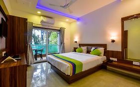 Treebo Prince Palace With Swimming Pool